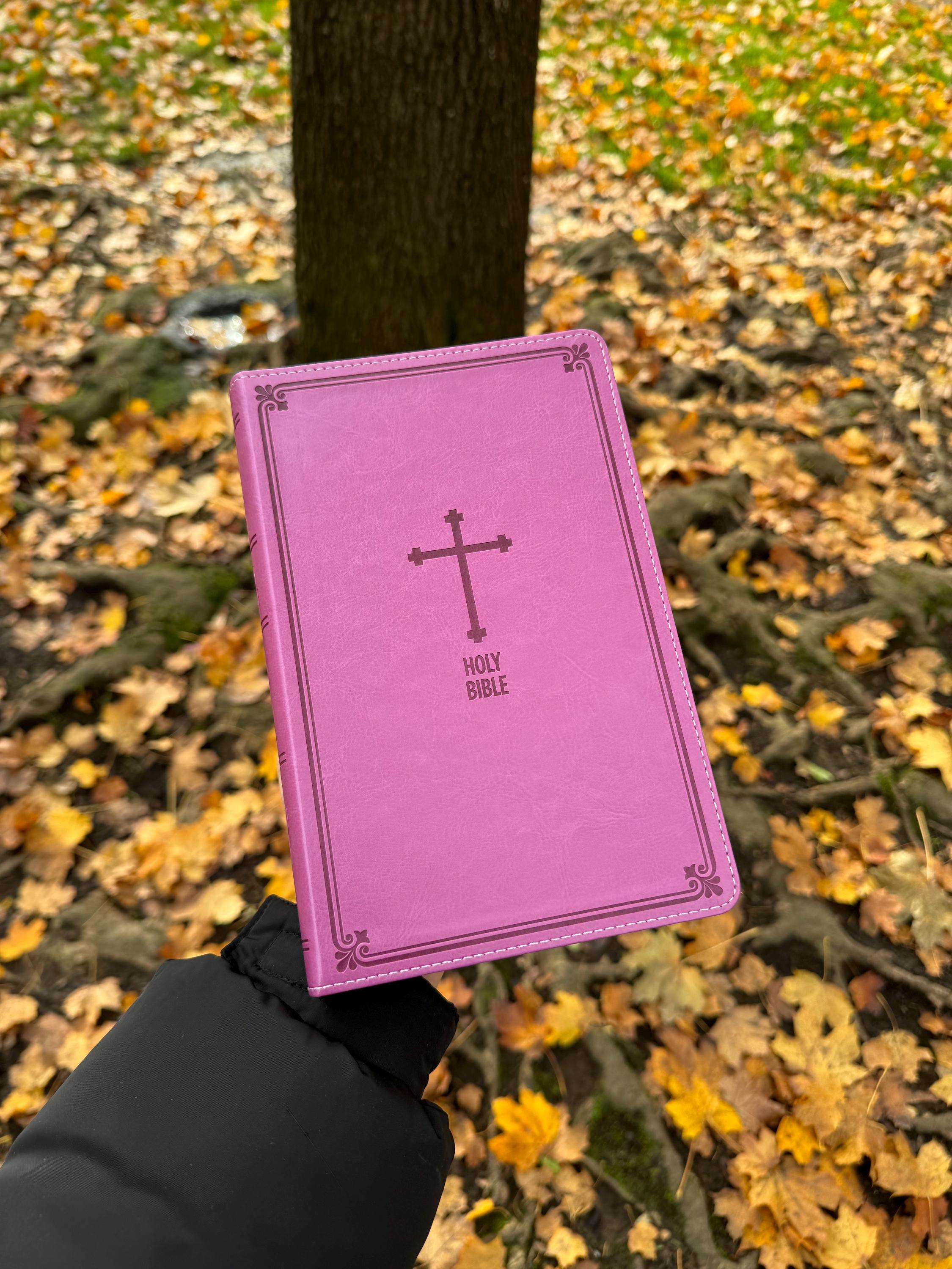 NKJV Pink Gift Bible • Thomas Nelson • Comfort Print • Lay-Flat • Women’s Christian Bible • Red Letter •No Personalization Gift Bible