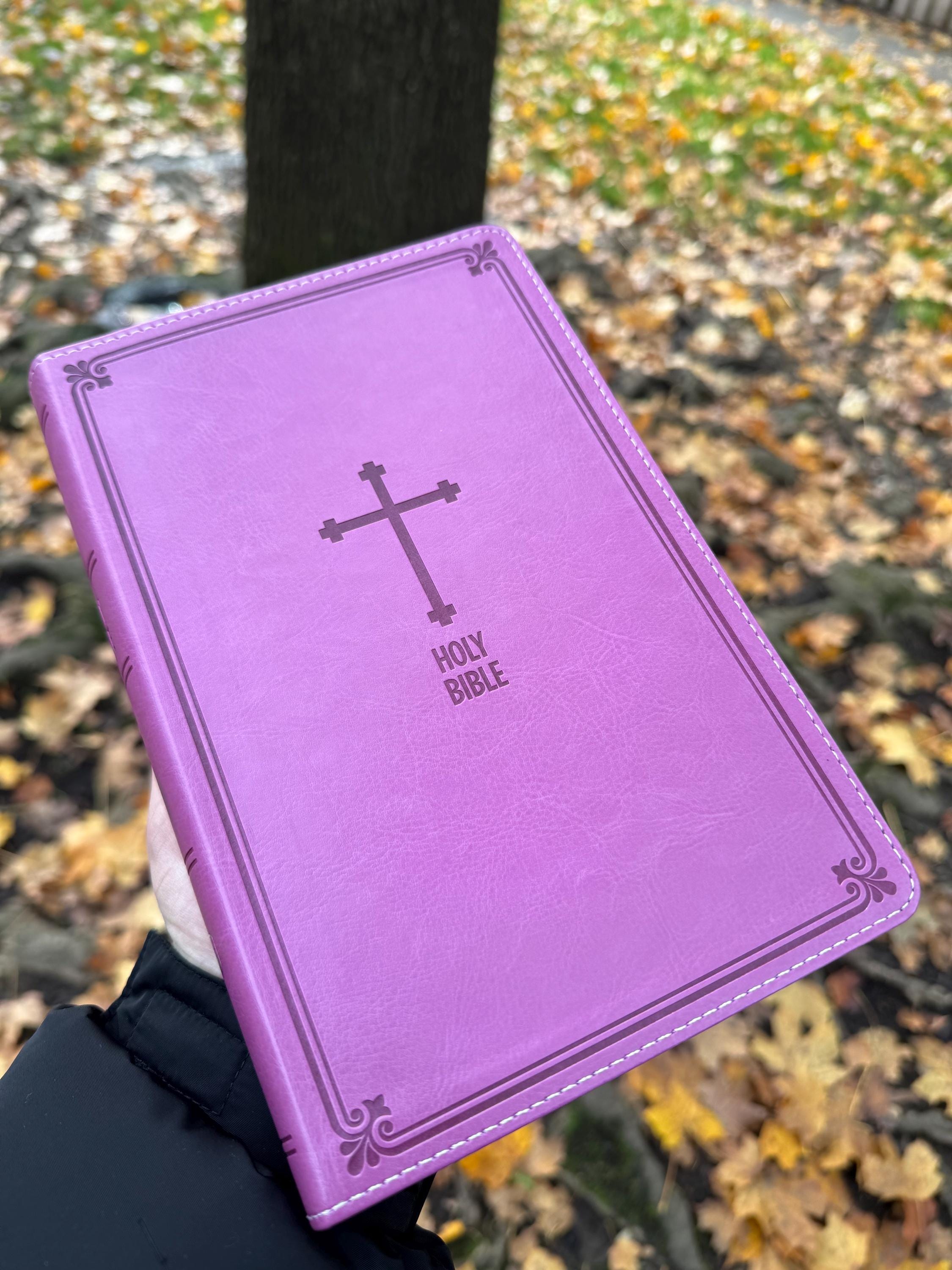 NKJV Pink Gift Bible • Thomas Nelson • Comfort Print • Lay-Flat • Women’s Christian Bible • Red Letter •No Personalization Gift Bible